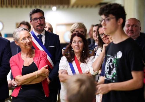 Au lycée Simone VEIL de Lifré avec la Première ministre Elisabeth BORNE et les ministres Gabriel ATTAL et Fadila KHATTABI